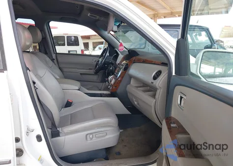 2013 Honda Pilot Touring z USA, uszkodzony, nr VIN 5FNYF4H92DB054905